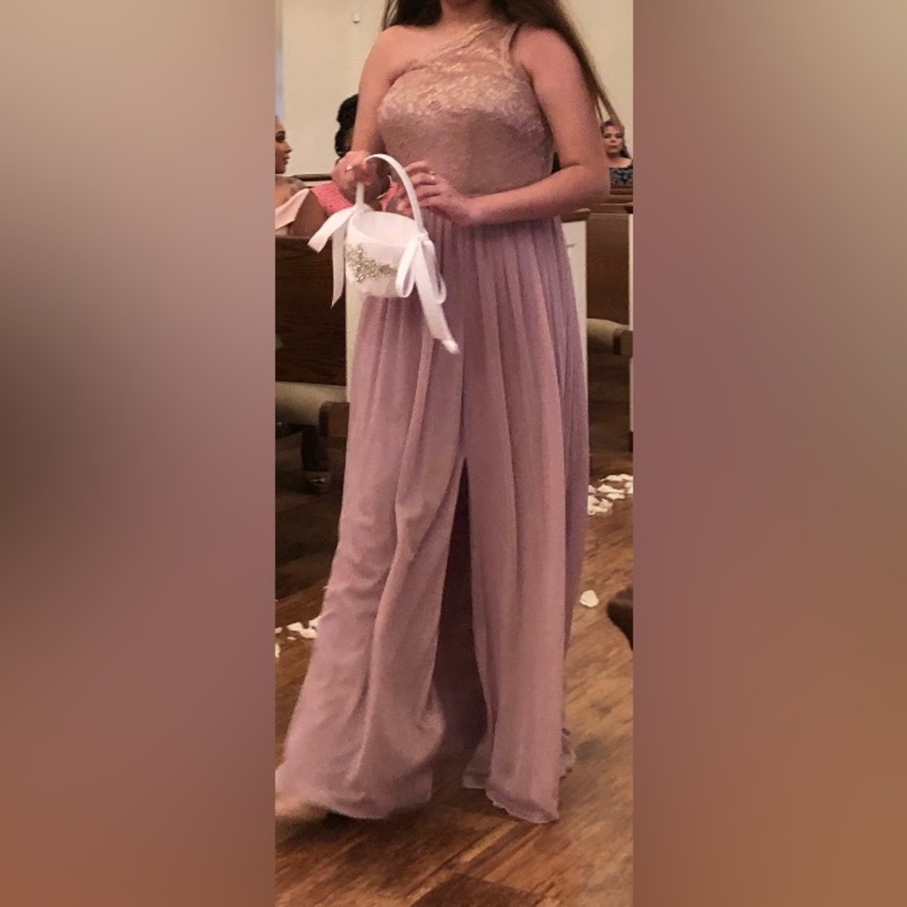 David’s Bridal size 8 !